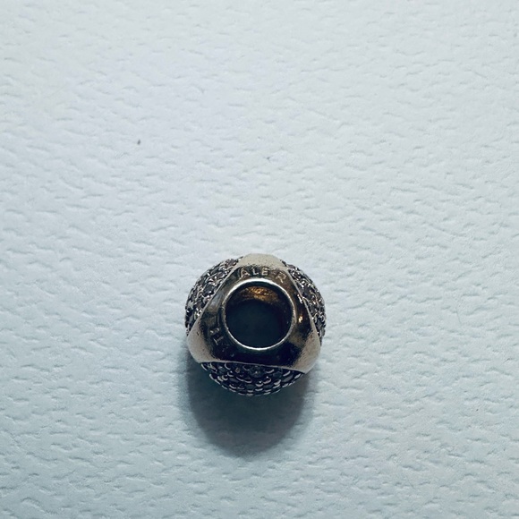 Pandora rose gold charm - Picture 3 of 3